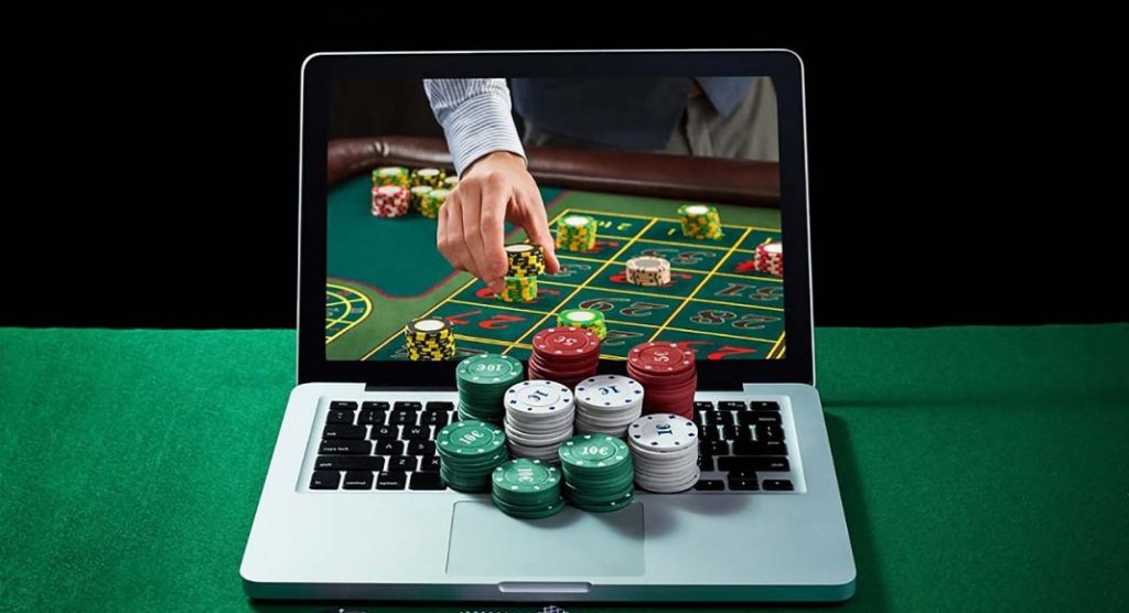 domino online