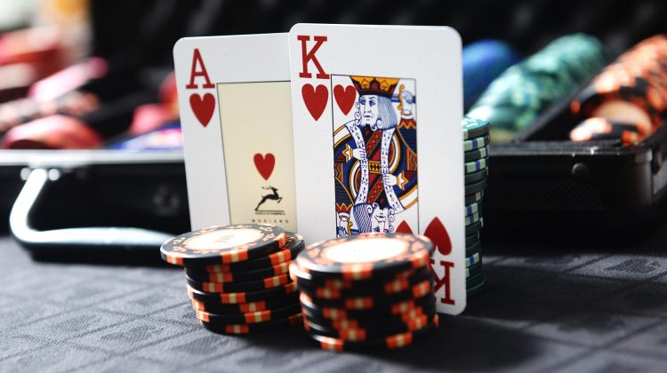 Online casino provides various games