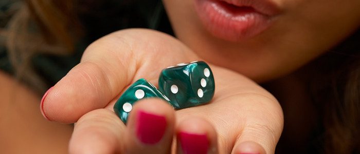 Reward Systems Maintain Strong Engagement among Online Baccarat Communities